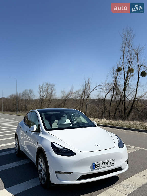 Позашляховик / Кросовер Tesla Model Y 2022 в Хмельницькому