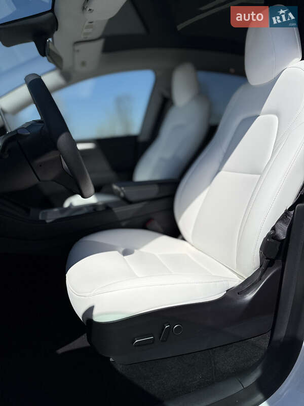 Позашляховик / Кросовер Tesla Model Y 2022 в Хмельницькому