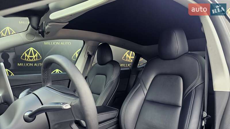 Позашляховик / Кросовер Tesla Model Y 2021 в Києві