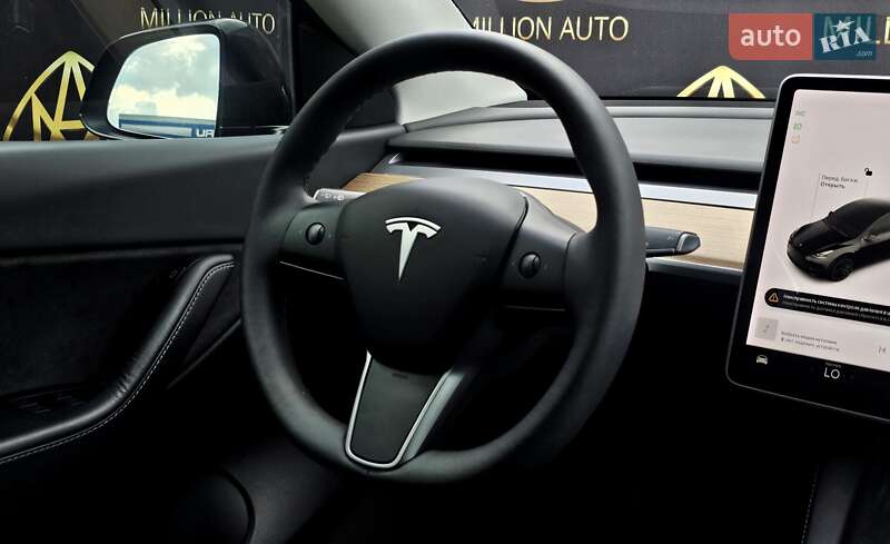 Позашляховик / Кросовер Tesla Model Y 2021 в Києві