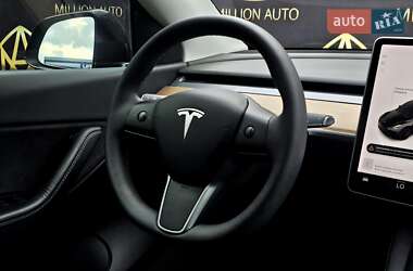 Внедорожник / Кроссовер Tesla Model Y 2021 в 