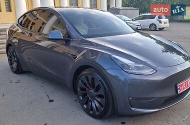 Позашляховик / Кросовер Tesla Model Y 2021 в Києві