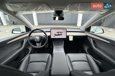 Внедорожник / Кроссовер Tesla Model Y 2024 в 