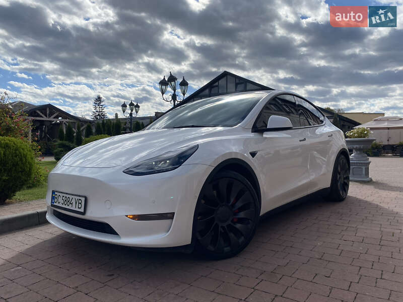 Внедорожник / Кроссовер Tesla Model Y 2021 в Стрые