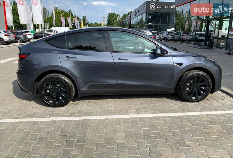 Внедорожник / Кроссовер Tesla Model Y 2023 в 