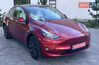 Внедорожник / Кроссовер Tesla Model Y 2024 в 