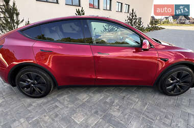 Внедорожник / Кроссовер Tesla Model Y 2024 в 