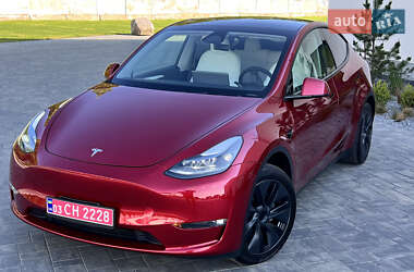 Внедорожник / Кроссовер Tesla Model Y 2024 в 