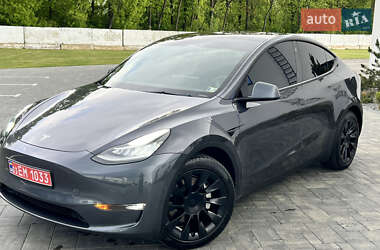 Позашляховик / Кросовер Tesla Model Y 2021 в 