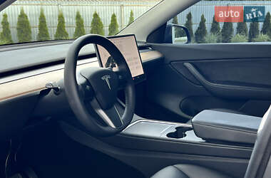 Позашляховик / Кросовер Tesla Model Y 2021 в 