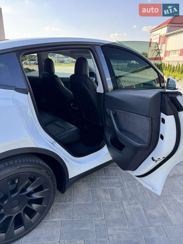 Внедорожник / Кроссовер Tesla Model Y 2022 в Луцке фото 10 Внедорожник / Кроссовер Tesla Model Y 2022 в Луцке