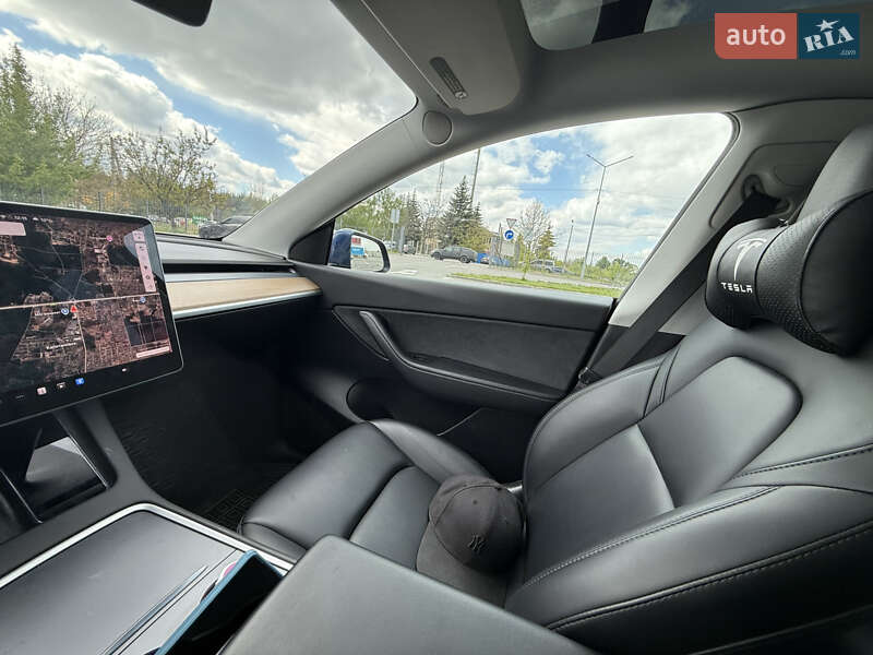 Позашляховик / Кросовер Tesla Model Y 2021 в Білогородці