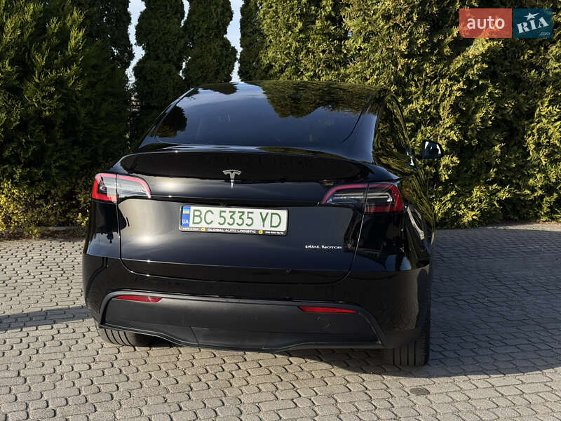 Внедорожник / Кроссовер Tesla Model Y 2023 в Львове