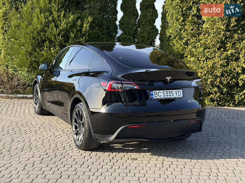 Внедорожник / Кроссовер Tesla Model Y 2023 в Львове