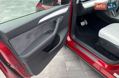 Внедорожник / Кроссовер Tesla Model Y 2024 в 