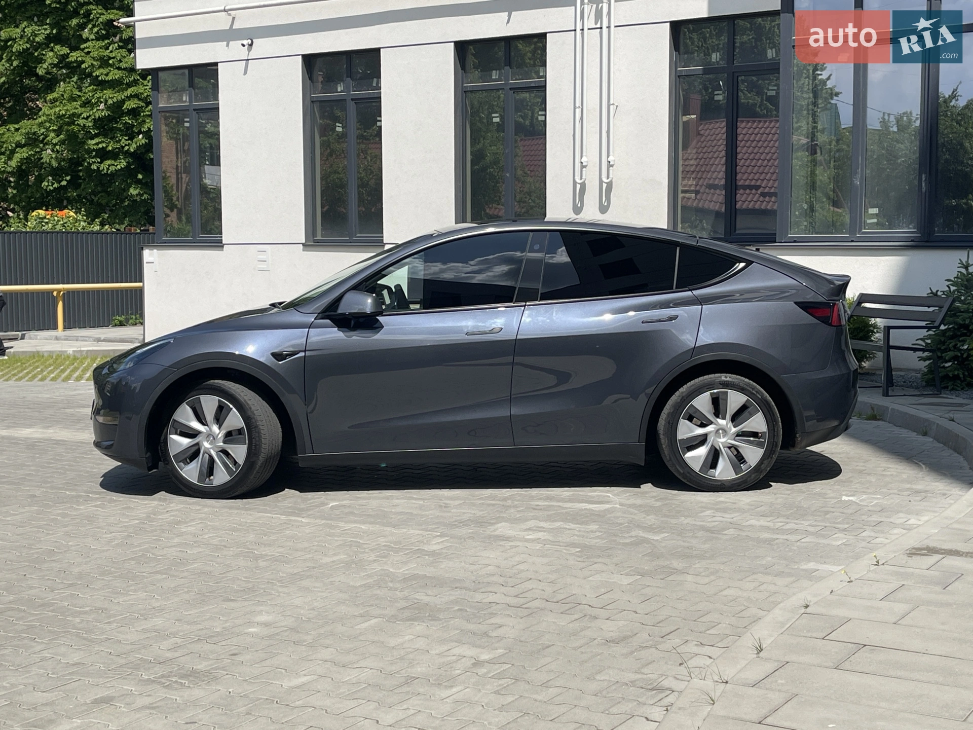 2022 Tesla Model Y - мініатюра 6