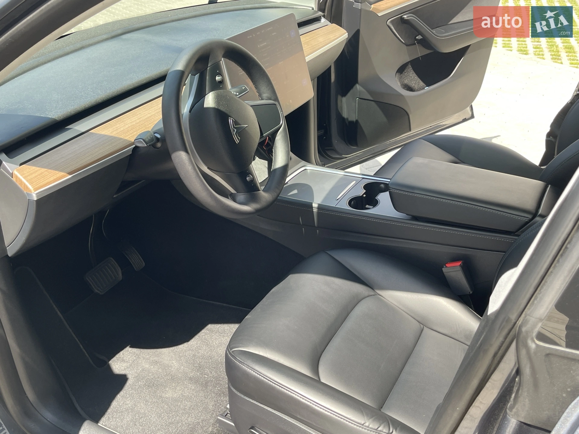 2022 Tesla Model Y - мініатюра 11