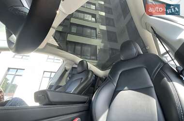 Внедорожник / Кроссовер Tesla Model Y 2022 в 