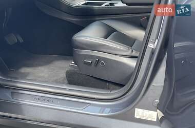 Внедорожник / Кроссовер Tesla Model Y 2022 в Ровно