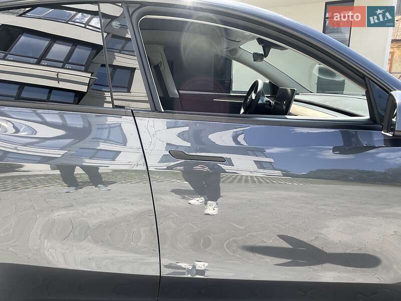 Позашляховик / Кросовер Tesla Model Y 2022 в Рівному