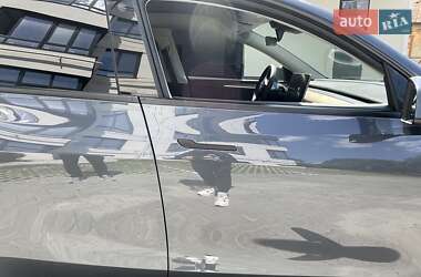 Внедорожник / Кроссовер Tesla Model Y 2022 в 