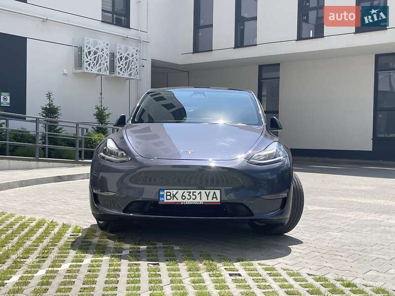 Позашляховик / Кросовер Tesla Model Y 2022 в Рівному