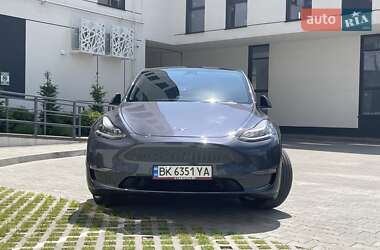 Внедорожник / Кроссовер Tesla Model Y 2022 в 