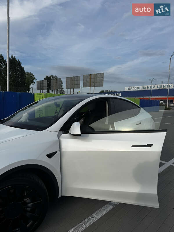 Внедорожник / Кроссовер Tesla Model Y 2021 в Виннице