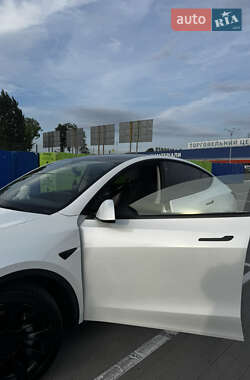 Внедорожник / Кроссовер Tesla Model Y 2021 в 