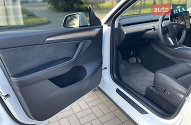 Внедорожник / Кроссовер Tesla Model Y 2022 в 