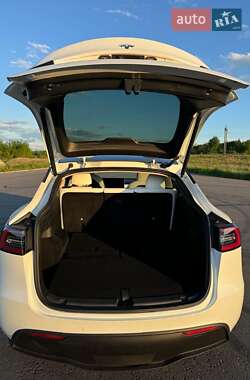 Внедорожник / Кроссовер Tesla Model Y 2022 в 
