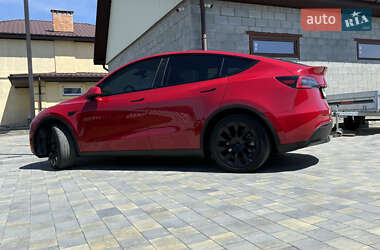 Внедорожник / Кроссовер Tesla Model Y 2023 в 