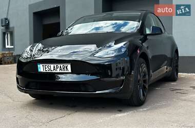 Позашляховик / Кросовер Tesla Model Y 2023 в 