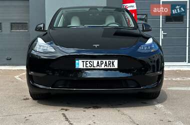 Позашляховик / Кросовер Tesla Model Y 2023 в 