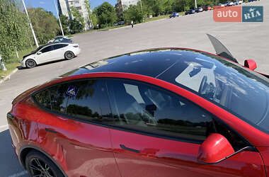 Позашляховик / Кросовер Tesla Model Y 2021 в 