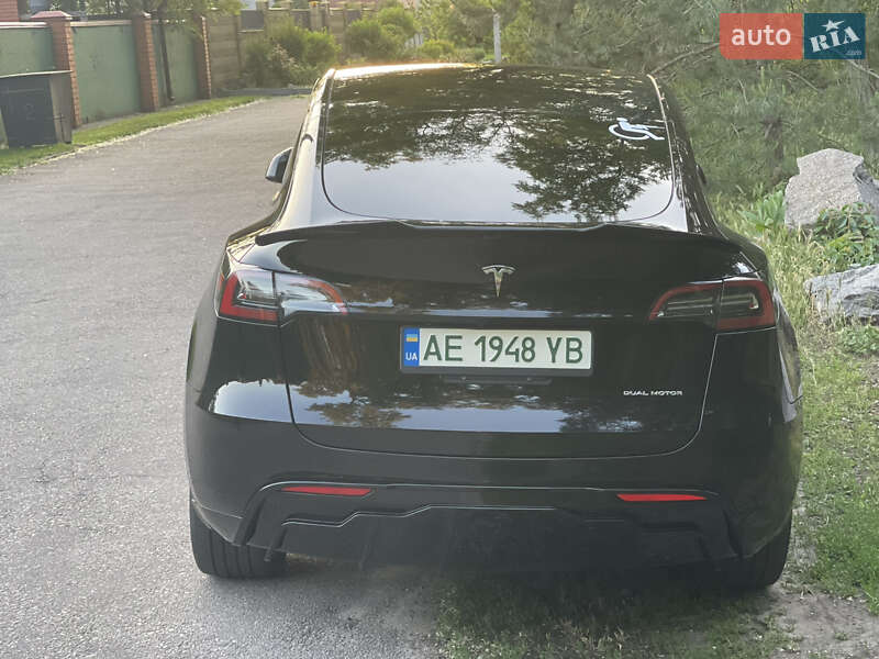 Внедорожник / Кроссовер Tesla Model Y 2023 в Днепре