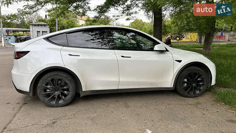 Внедорожник / Кроссовер Tesla Model Y 2023 в Одессе