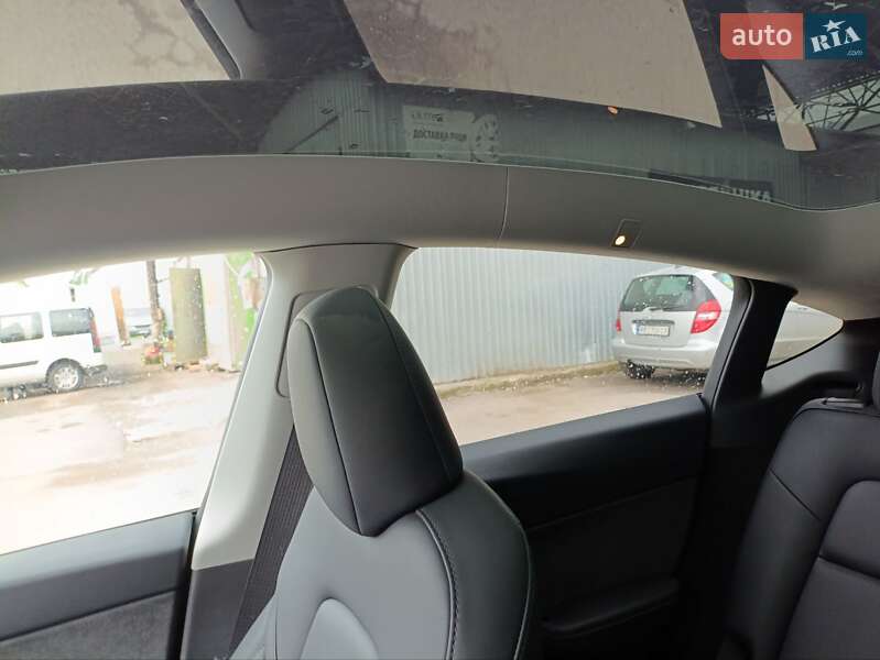 Внедорожник / Кроссовер Tesla Model Y 2024 в Виннице