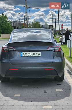 Внедорожник / Кроссовер Tesla Model Y 2021 в 