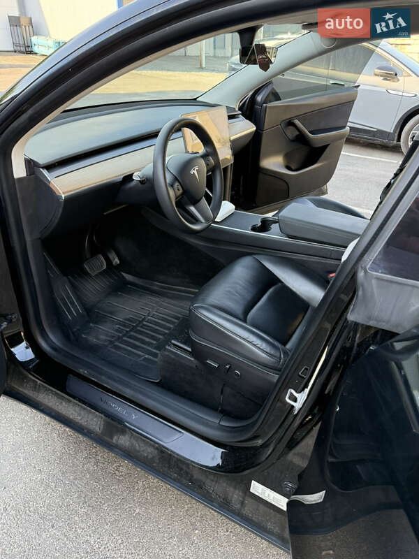 Внедорожник / Кроссовер Tesla Model Y 2021 в Харькове