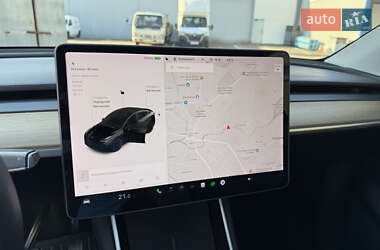 Внедорожник / Кроссовер Tesla Model Y 2021 в 