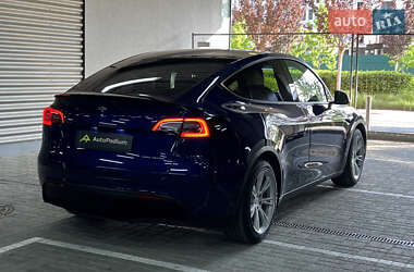 Внедорожник / Кроссовер Tesla Model Y 2021 в 
