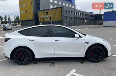 Внедорожник / Кроссовер Tesla Model Y 2022 в 