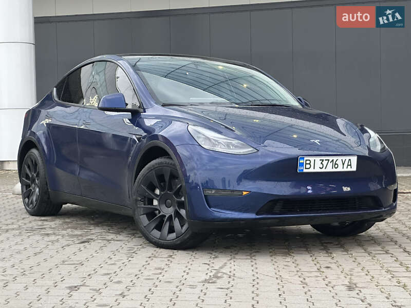 Внедорожник / Кроссовер Tesla Model Y 2023 в 