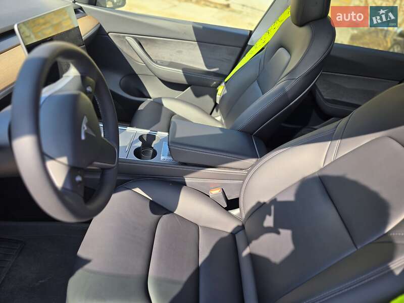 Внедорожник / Кроссовер Tesla Model Y 2021 в Одессе