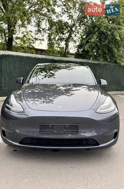 Внедорожник / Кроссовер Tesla Model Y 2021 в 