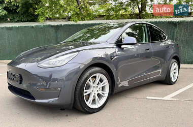 Внедорожник / Кроссовер Tesla Model Y 2021 в 