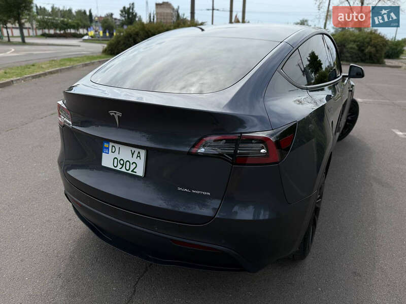 Внедорожник / Кроссовер Tesla Model Y 2021 в Кривом Роге