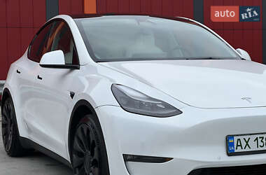 Внедорожник / Кроссовер Tesla Model Y 2022 в 