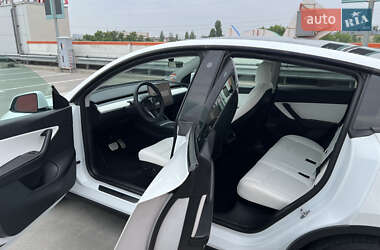 Внедорожник / Кроссовер Tesla Model Y 2022 в 